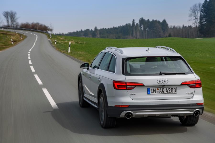  Audi A4 Allroad 2.0 TFSI Quattro (B9) 2016 года  (WW) (фото 10 из 18)